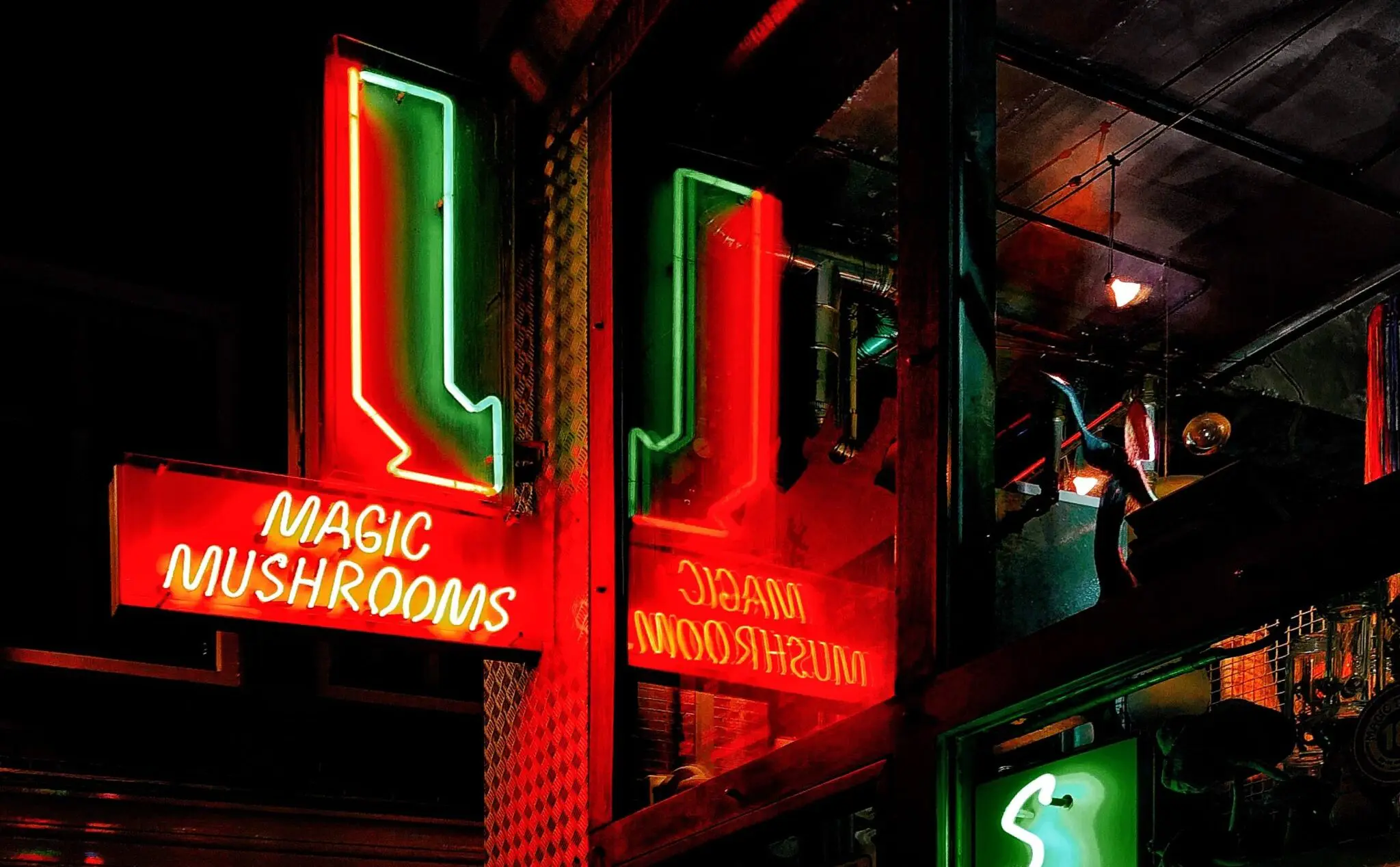 ABUT PSYCHEDELICS DM SHOP IN UK